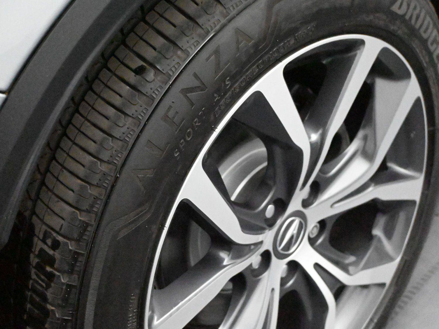 Certified 2023 Acura MDX SH-AWD w/ Technology Package image 12