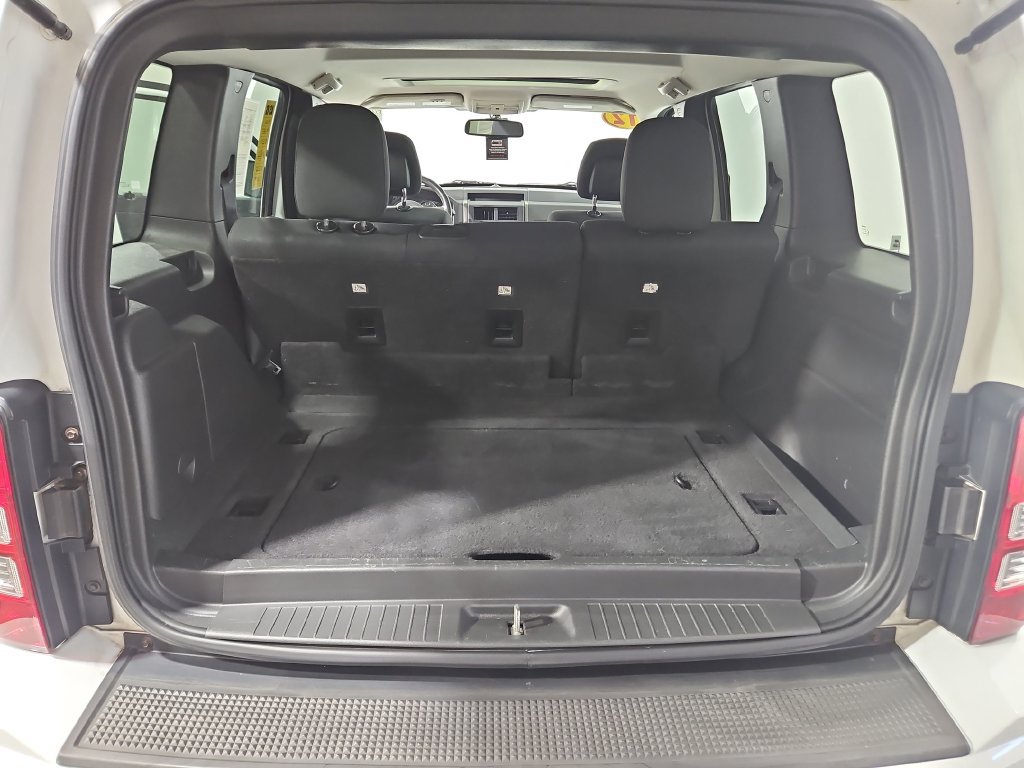Used 2012 Jeep Liberty Sport w/ Popular Equipment Group AWD/4WD image 23