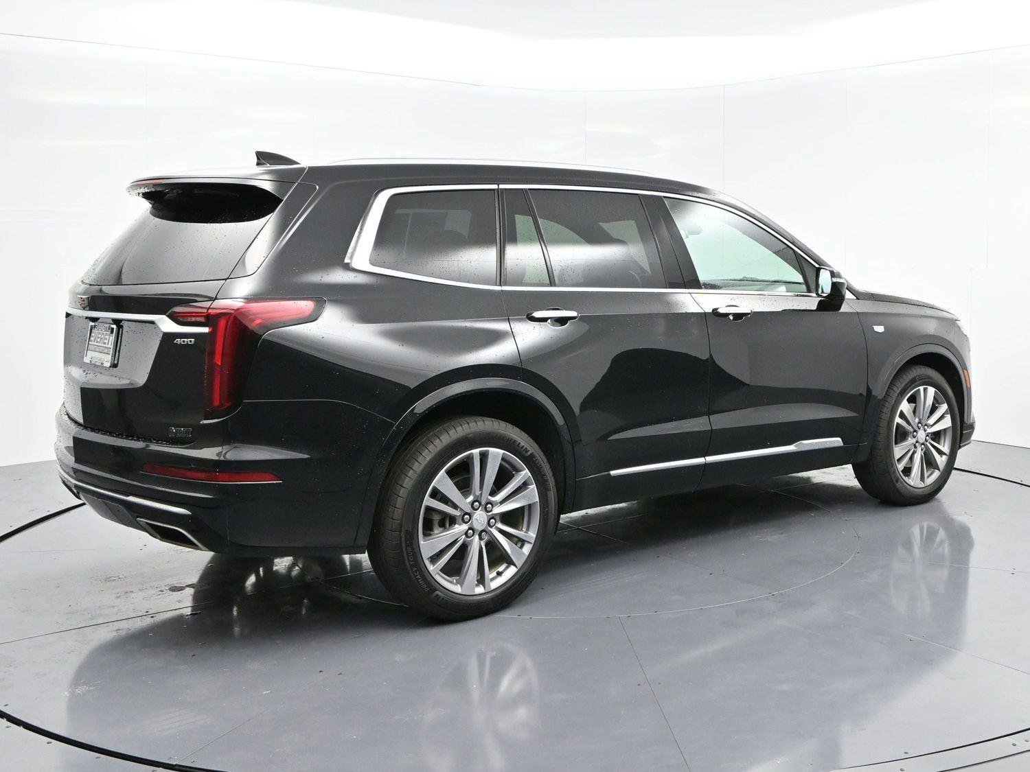 Used 2024 Cadillac XT6 Premium Luxury w/ LPO, Floor Liner Package AWD/4WD image 7