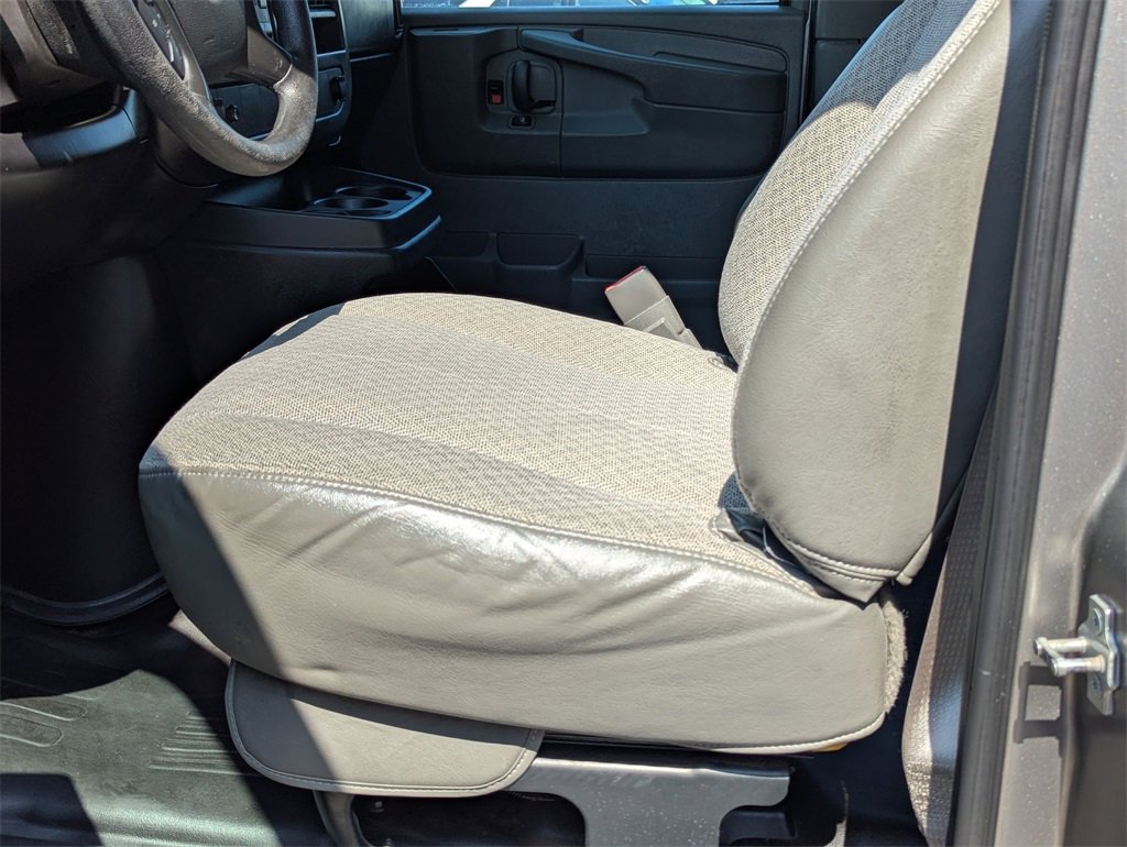 Used 2013 Chevrolet Express 3500 LS w/ Power Package image 11