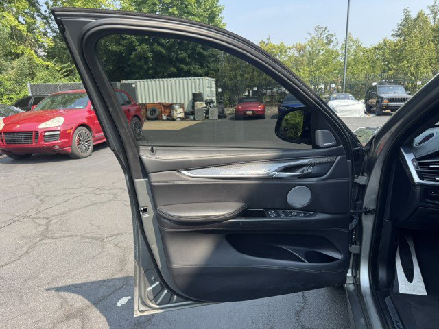 Used 2017 BMW X6 M AWD/4WD image 19
