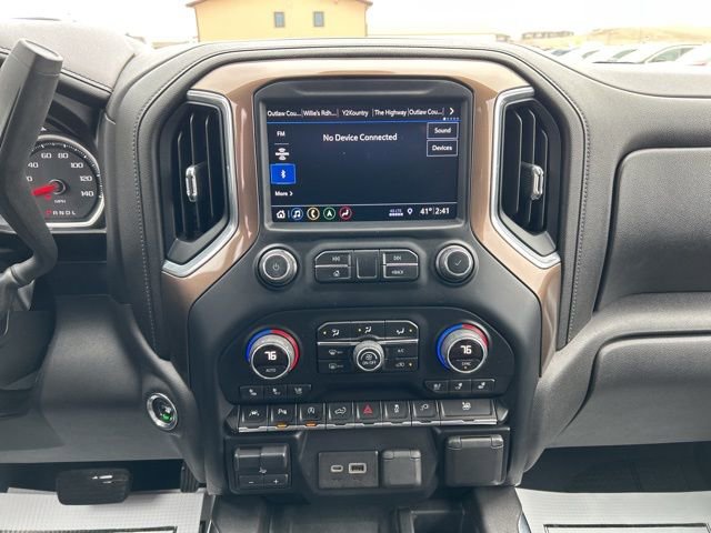 Used 2019 Chevrolet Silverado 1500 High Country w/ Technology Package image 13