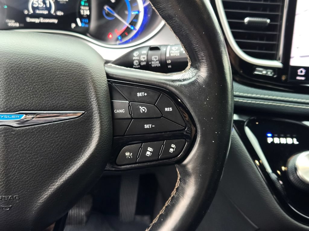 Used 2021 Chrysler Pacifica Touring-L w/ Uconnect Theater Family Group FWD image 52