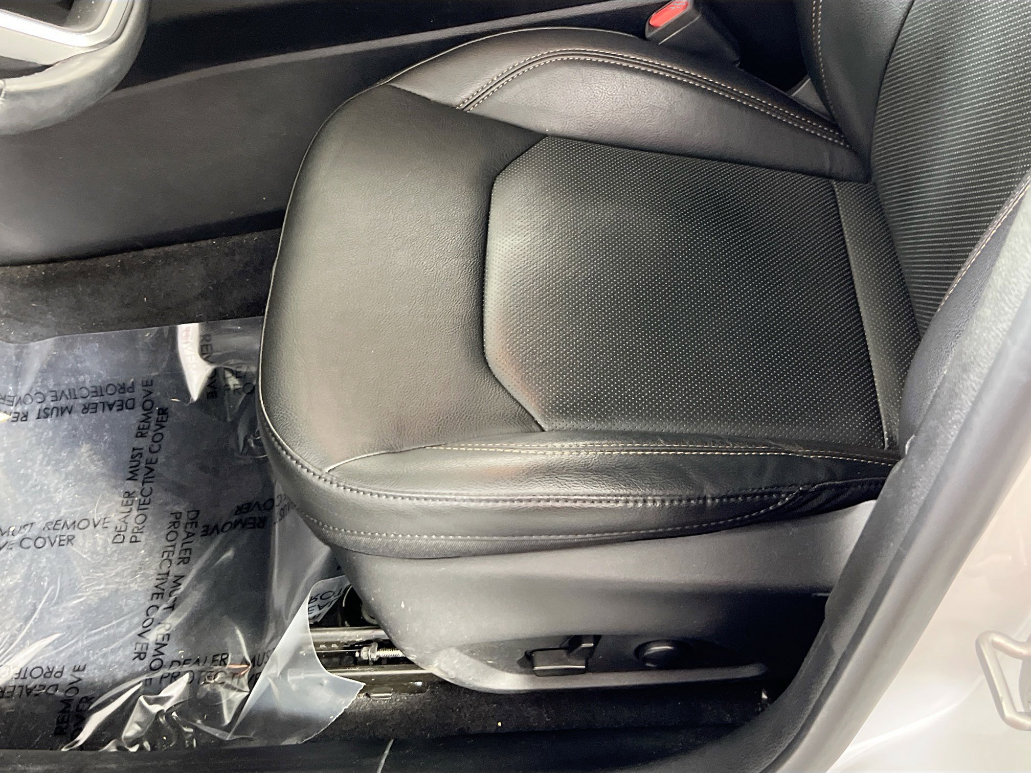 Used 2022 Jeep Compass Limited image 18