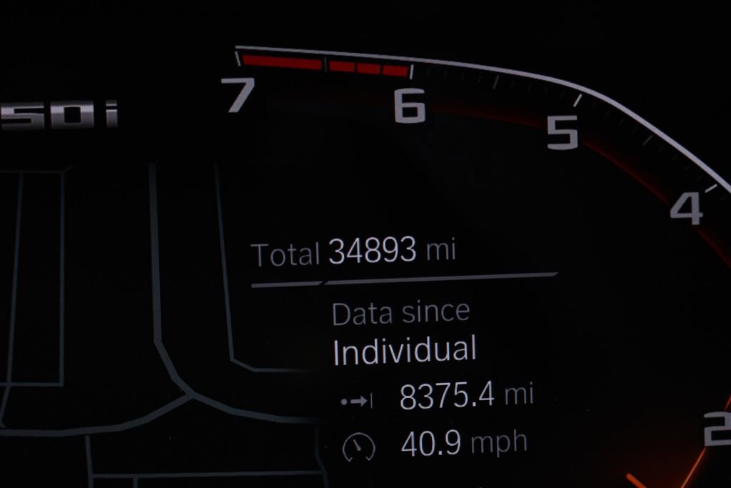 Used 2022 BMW M550i xDrive w/ Dynamic Handling Package image 25