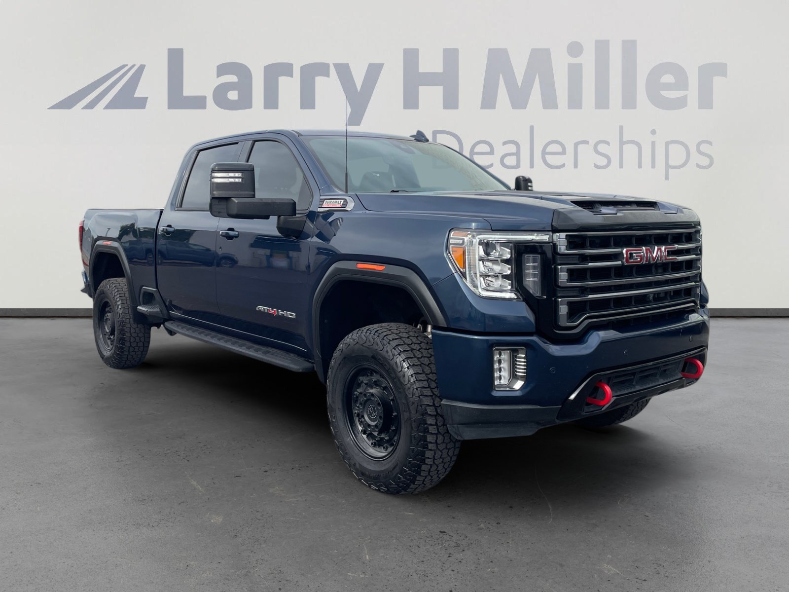Used 2022 GMC Sierra 2500 AT4 w/ AT4 Premium Plus Package AWD/4WD image 7