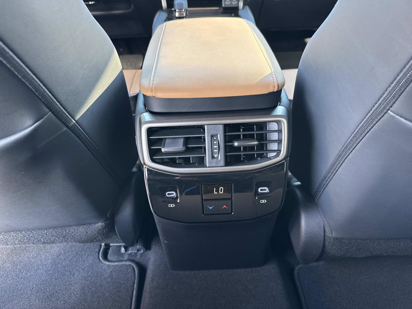 Used 2025 Lexus RX 350 FWD image 17