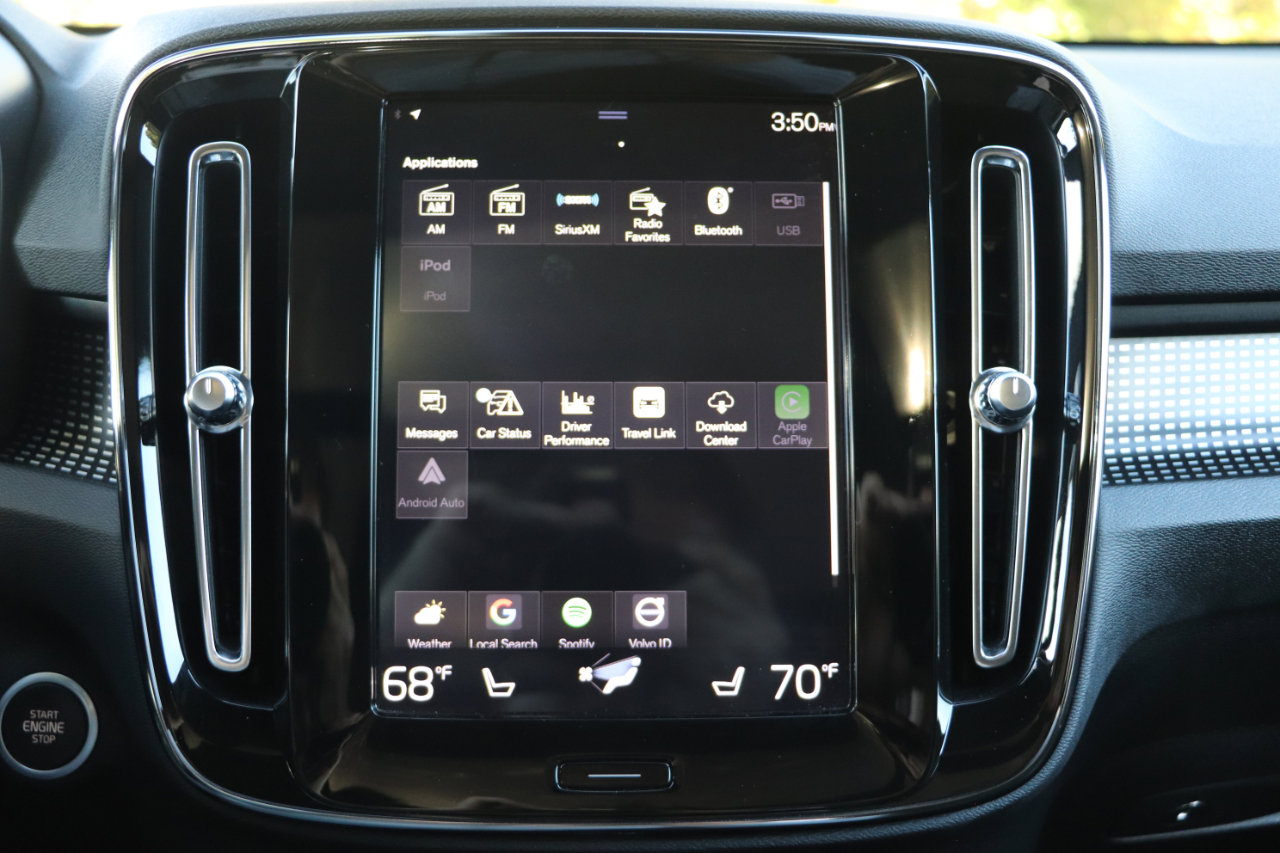 Used 2020 Volvo XC40 T5 R-Design image 22