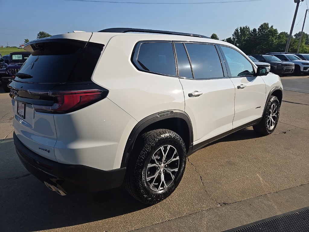 Used 2026 GMC Acadia AT4 w/ Luxury Package AWD/4WD image 13