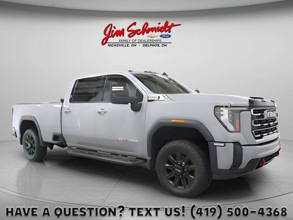 Used 2025 GMC Sierra 2500 AT4 w/ Technology Package AWD/4WD image 1