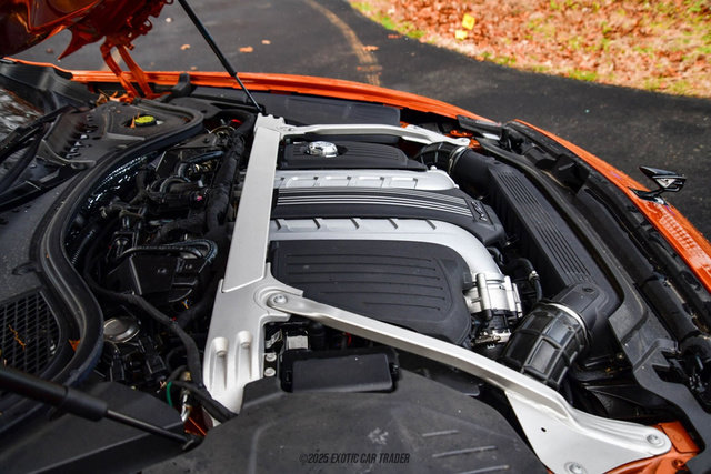 Used 2024 Bentley Flying Spur W12 image 17