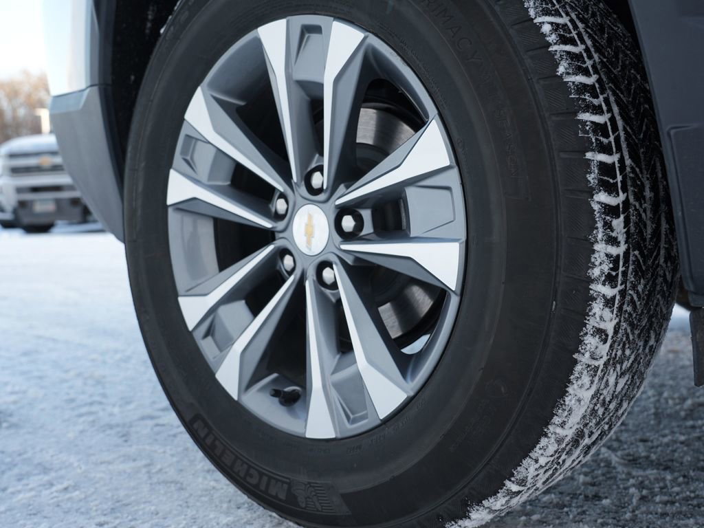 Used 2025 Chevrolet Equinox LT image 29