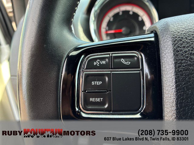 Used 2019 Dodge Grand Caravan SXT FWD image 17