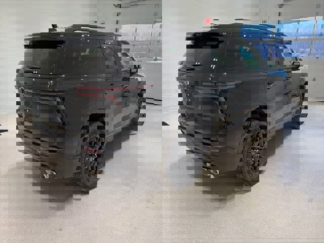 New 2026 Chevrolet Traverse LT w/ Midnight/Sport Edition image 6