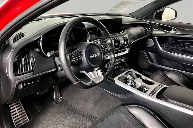 Used 2022 Kia Stinger GT2 RWD image 16