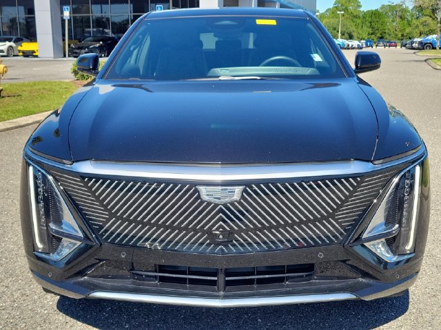 Certified 2024 Cadillac Lyriq Tech w/ Driver Assist Package AWD/4WD image 7