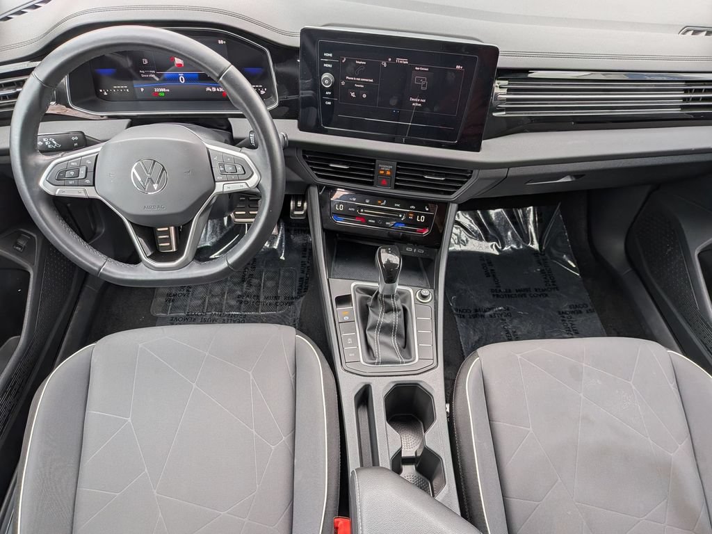 Used 2025 Volkswagen Jetta Sport FWD image 24