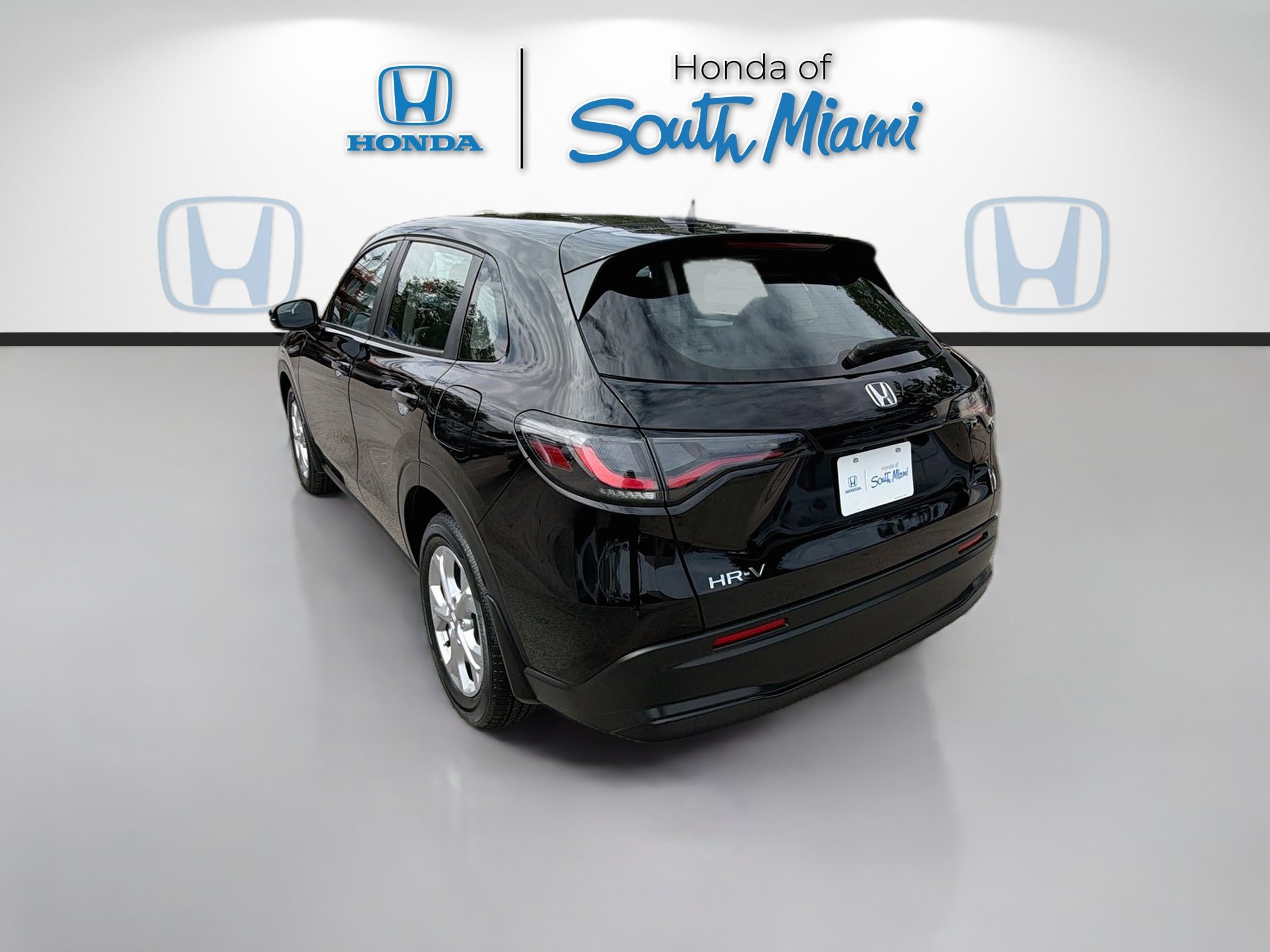 Used 2025 Honda HR-V LX image 5