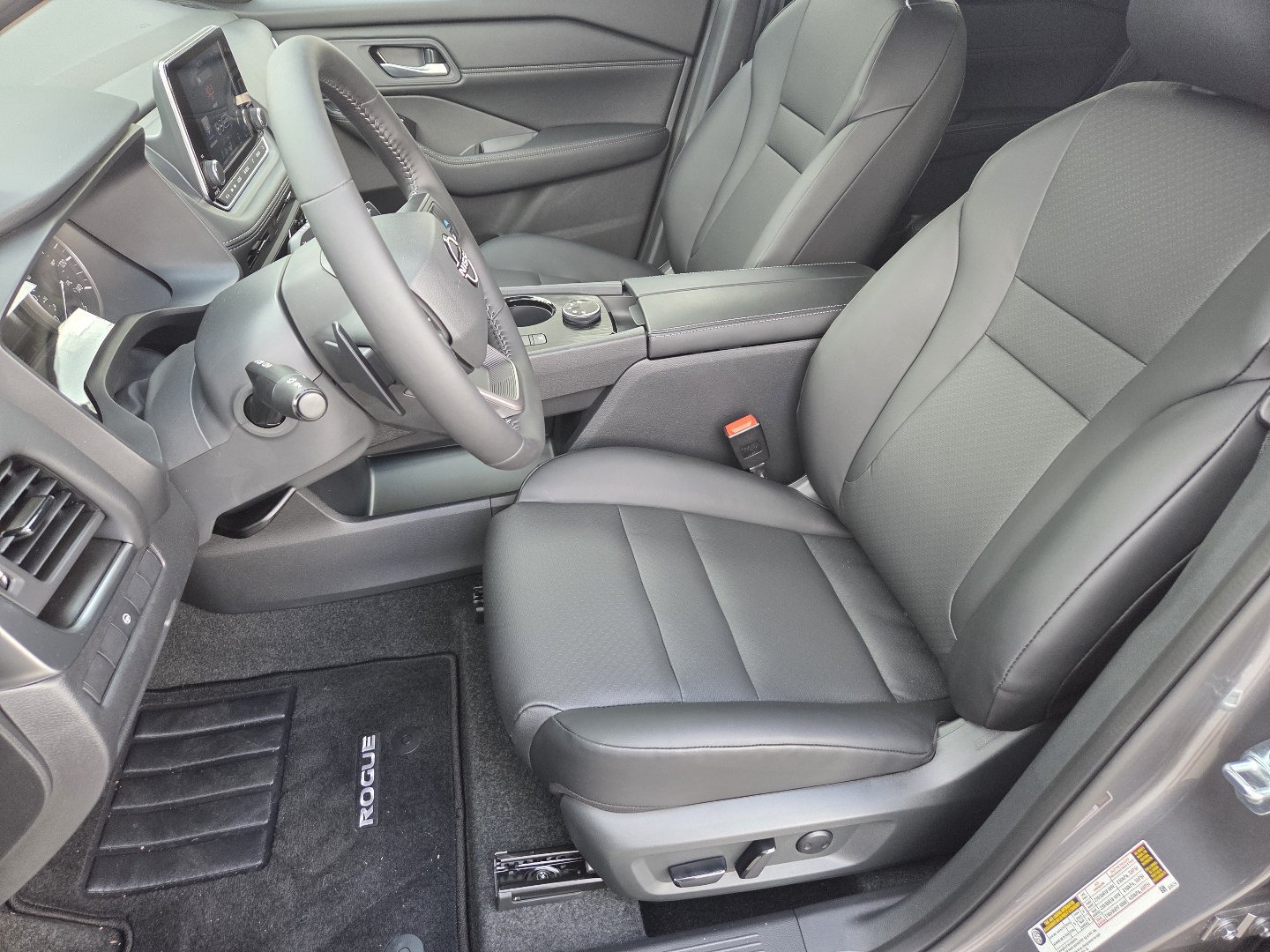 New 2026 Nissan Rogue Dark Armor AWD/4WD image 28