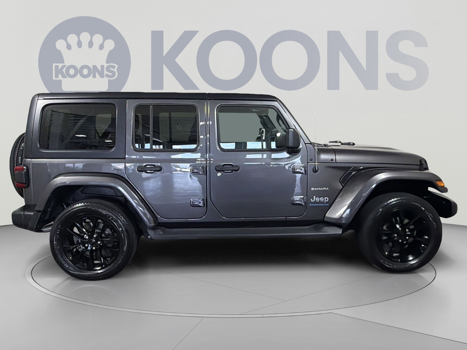 Used 2023 Jeep Wrangler Unlimited Sahara w/ Cold Weather Group AWD/4WD image 8