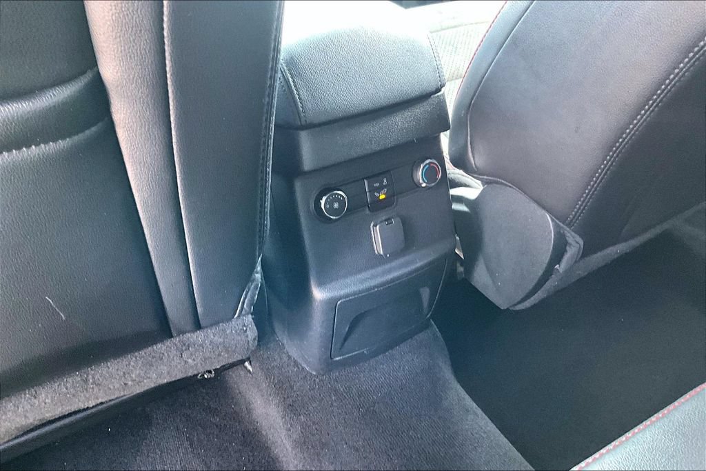 Used 2018 Ford Explorer XLT w/ XLT Appearance Package AWD/4WD image 33