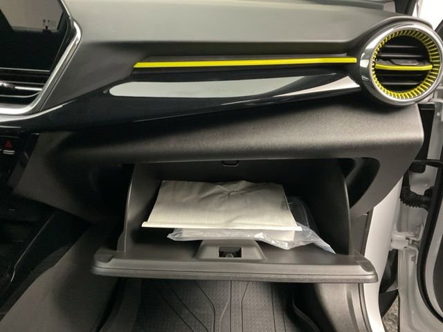 Certified 2025 Chevrolet Trax ACTIV FWD image 28