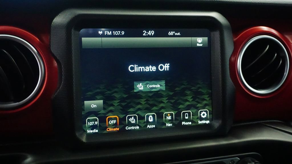 Used 2021 Jeep Wrangler Unlimited Rubicon w/ Uconnect 4C Nav & Sound Group image 32