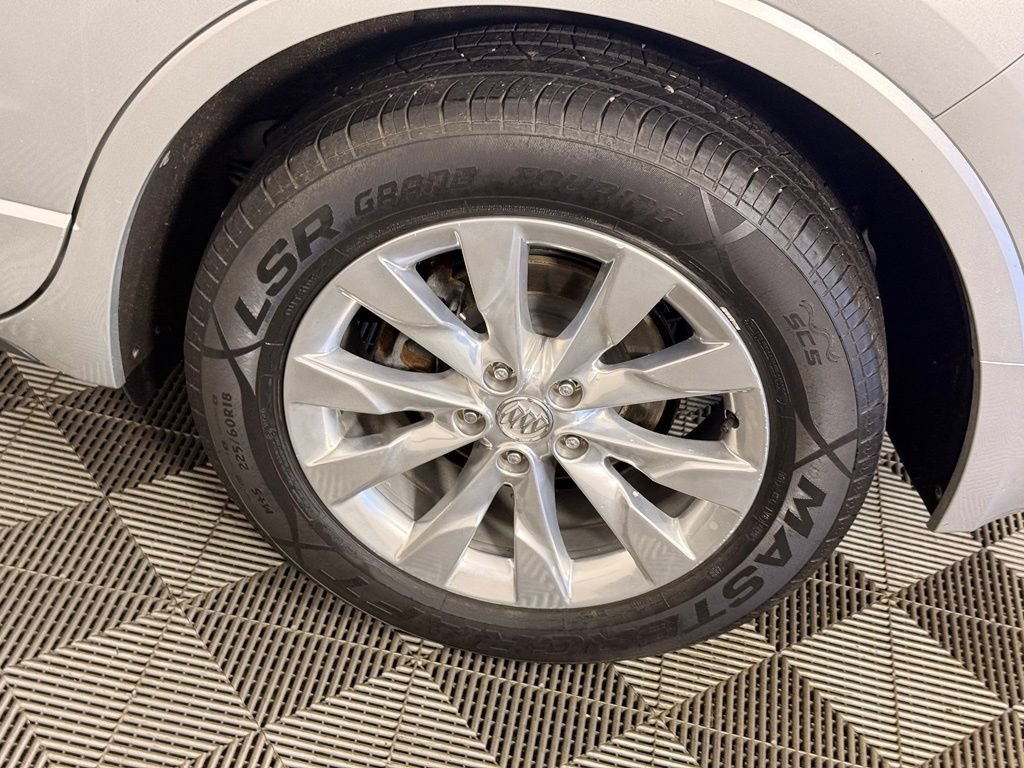 Used 2017 Buick Envision Essence FWD image 14