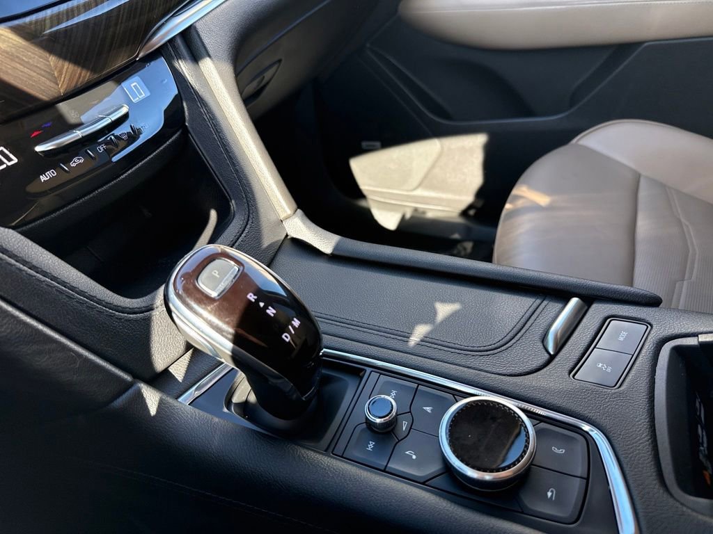 Certified 2023 Cadillac XT6 Sport w/ Platinum Package image 11