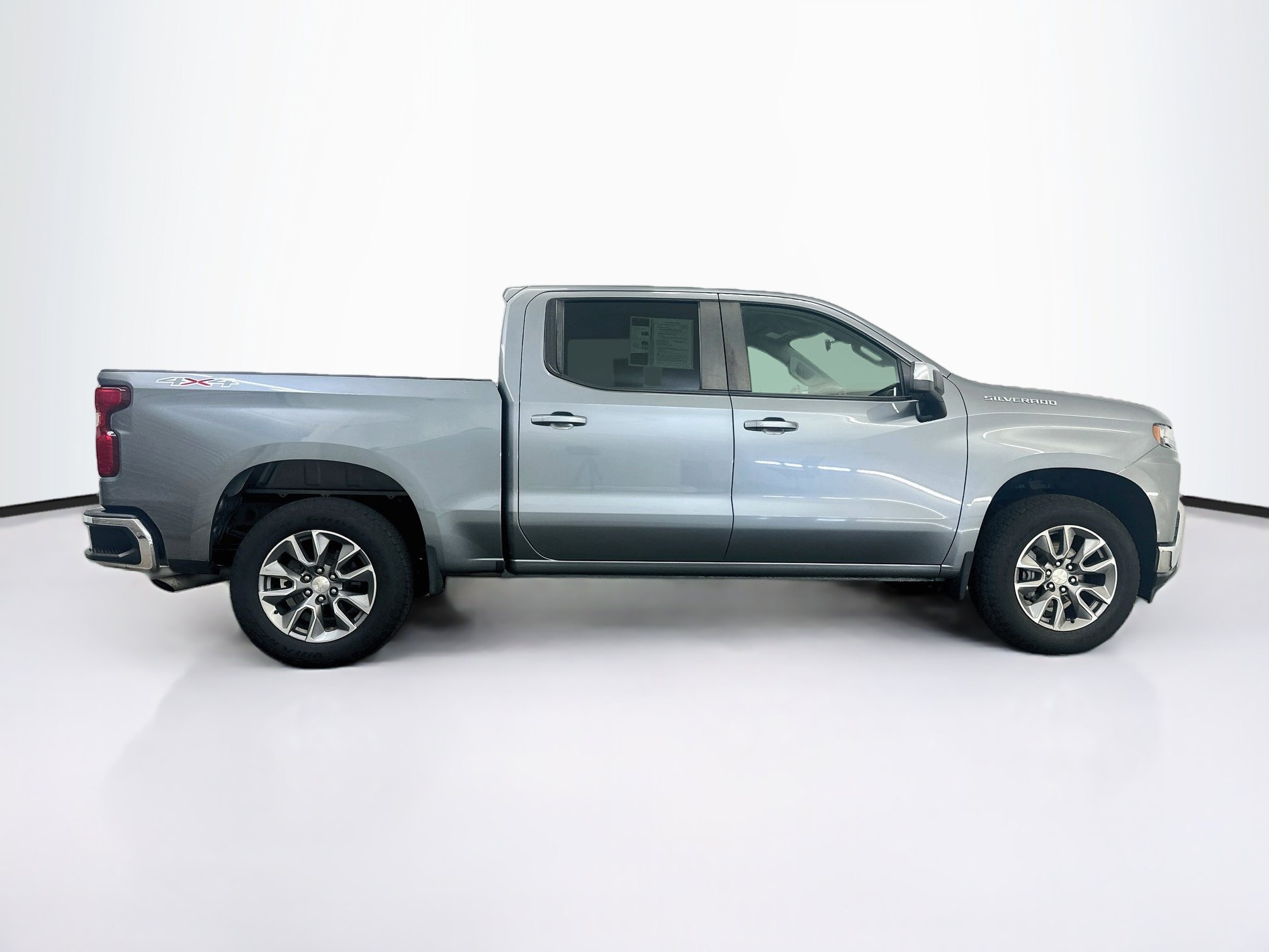 Used 2022 Chevrolet Silverado 1500 LT AWD/4WD image 10