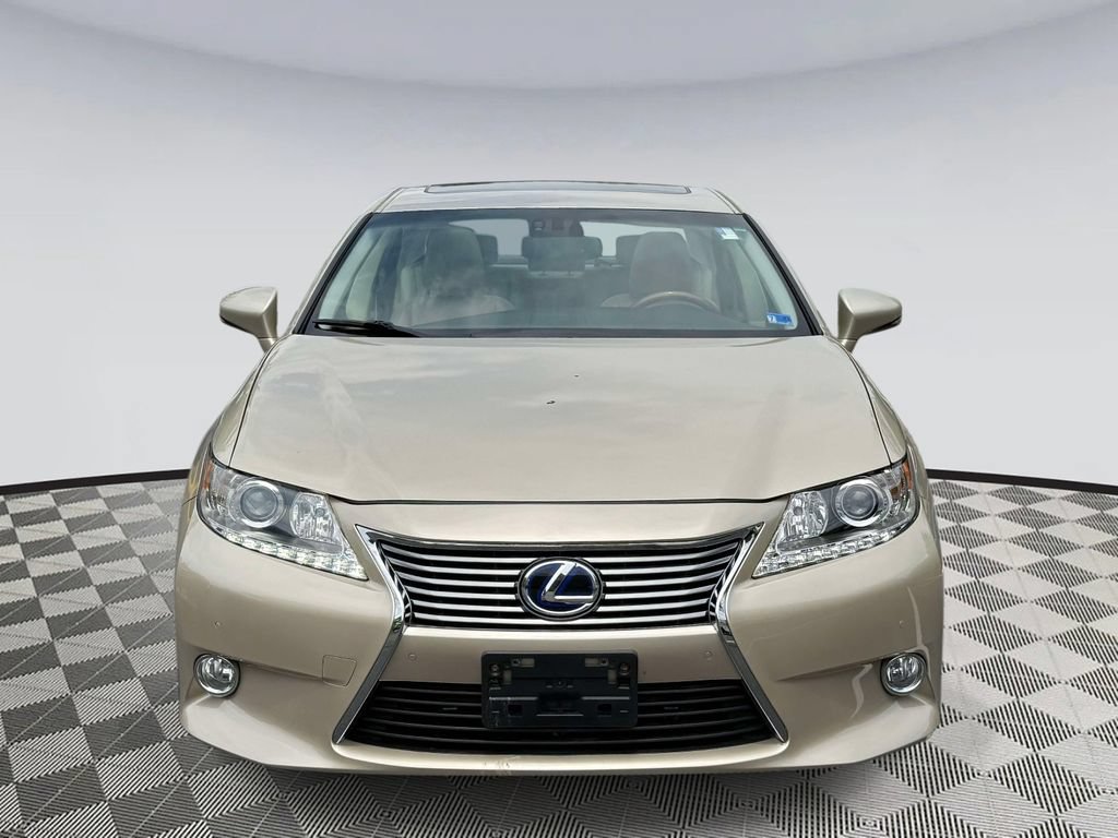 Used 2013 Lexus ES 300h w/ Luxury Pkg FWD image 6
