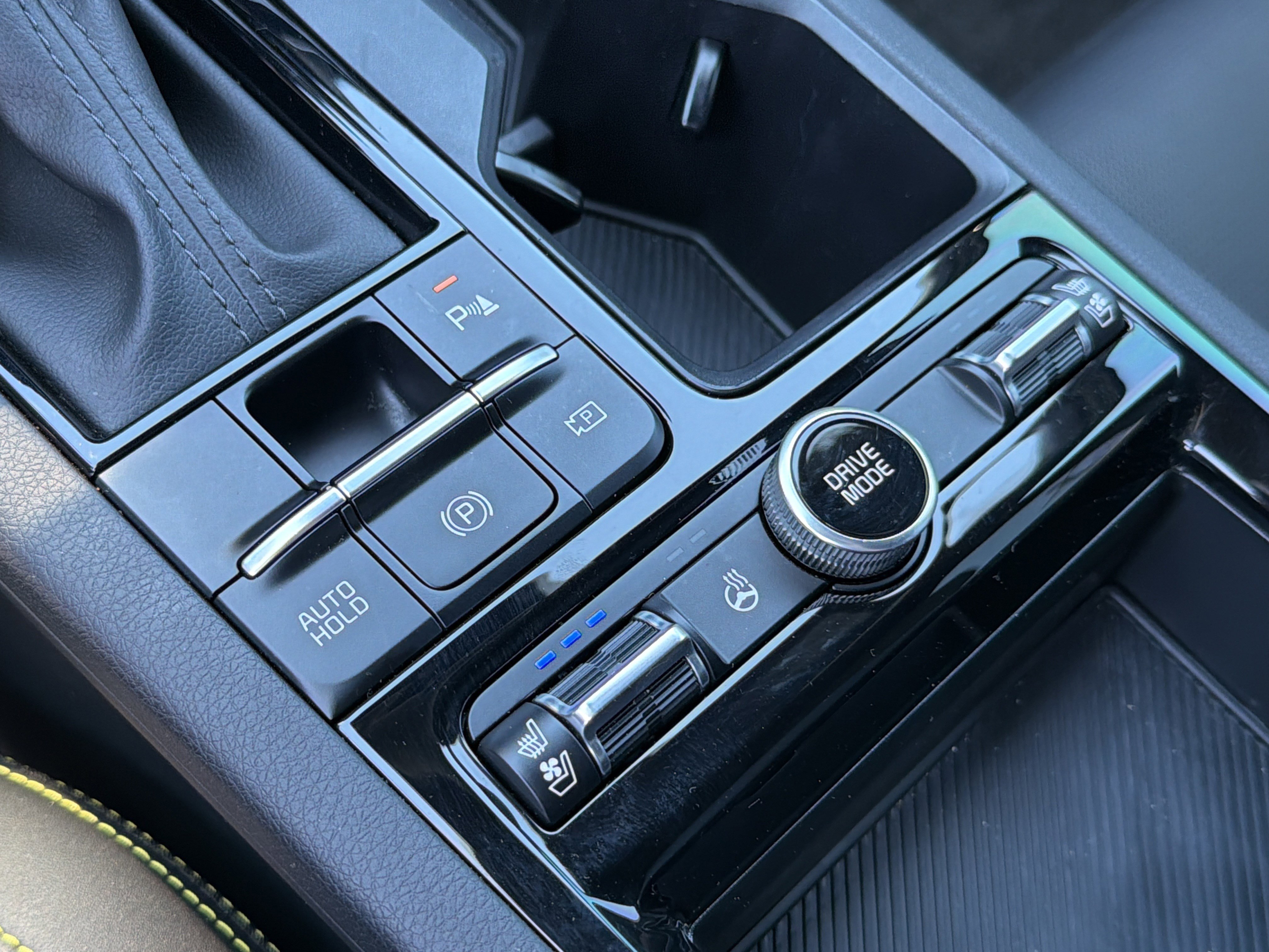 Used 2025 Kia K5 GT w/ GT1 Package FWD image 31