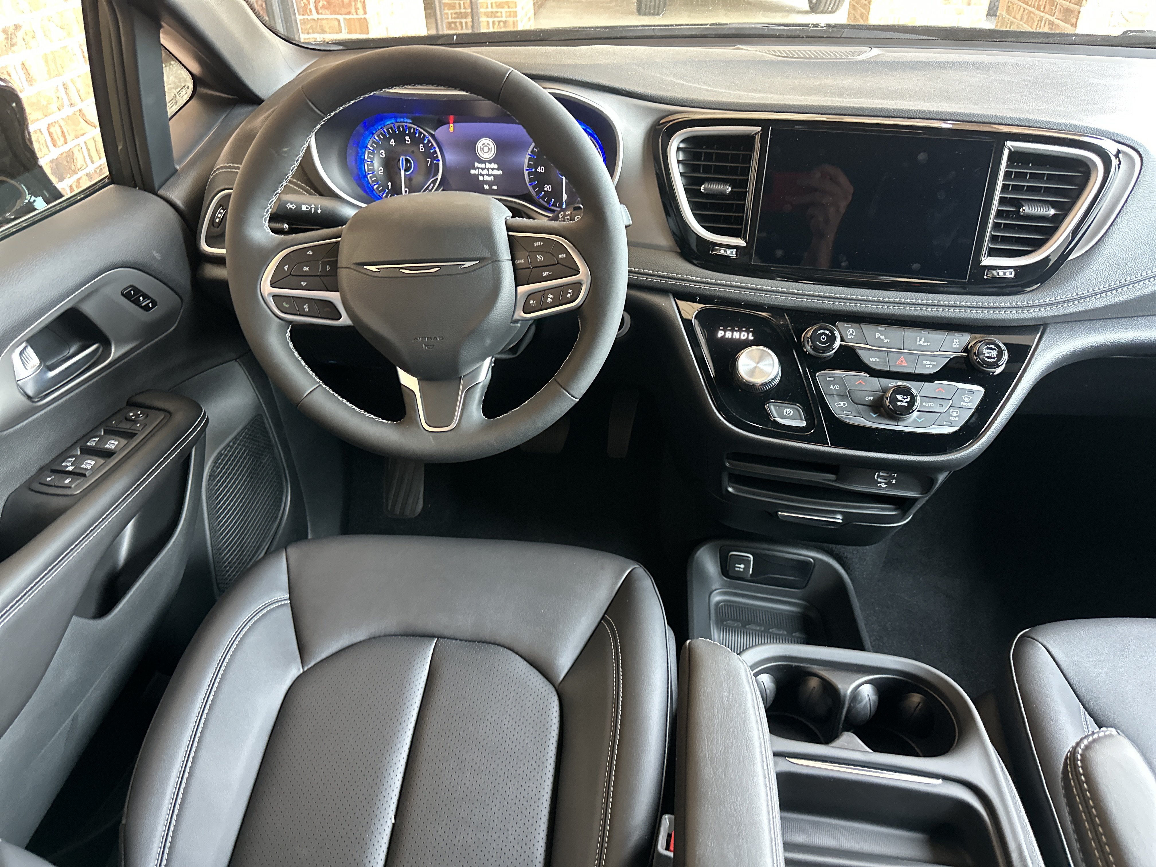 New 2027 Chrysler Pacifica Select AWD/4WD image 26