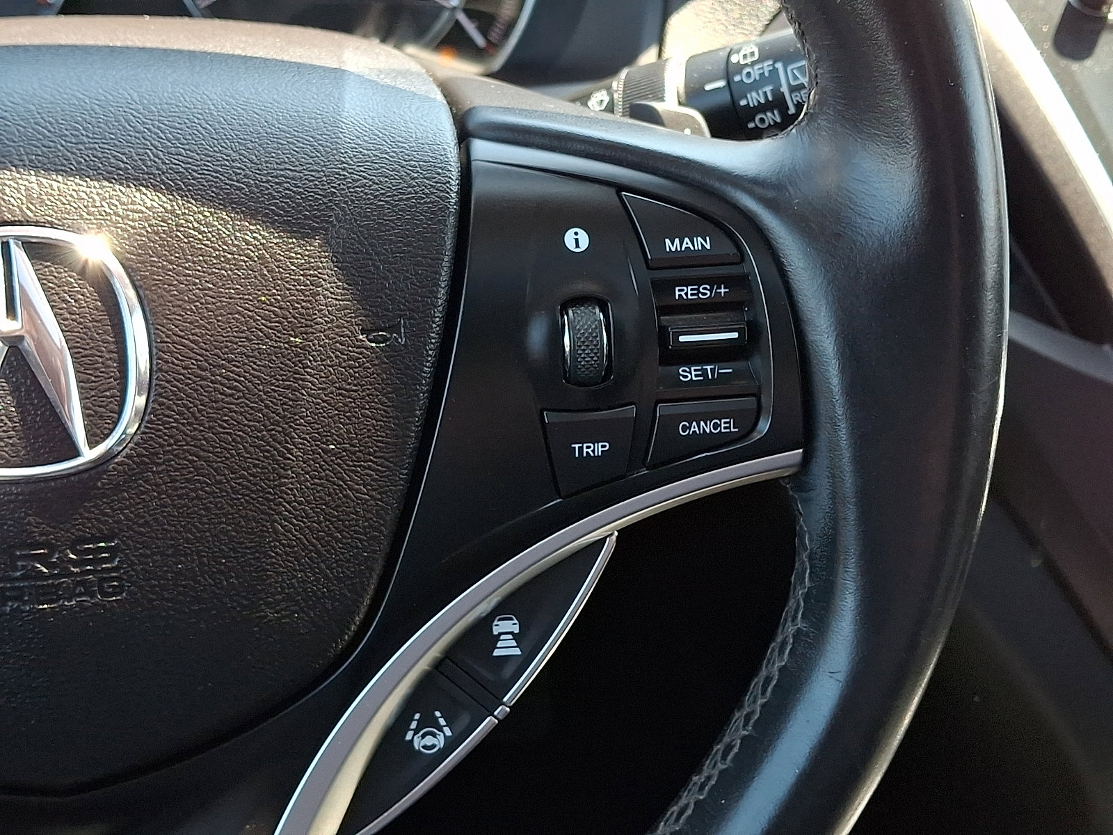 Used 2018 Acura MDX SH-AWD image 22
