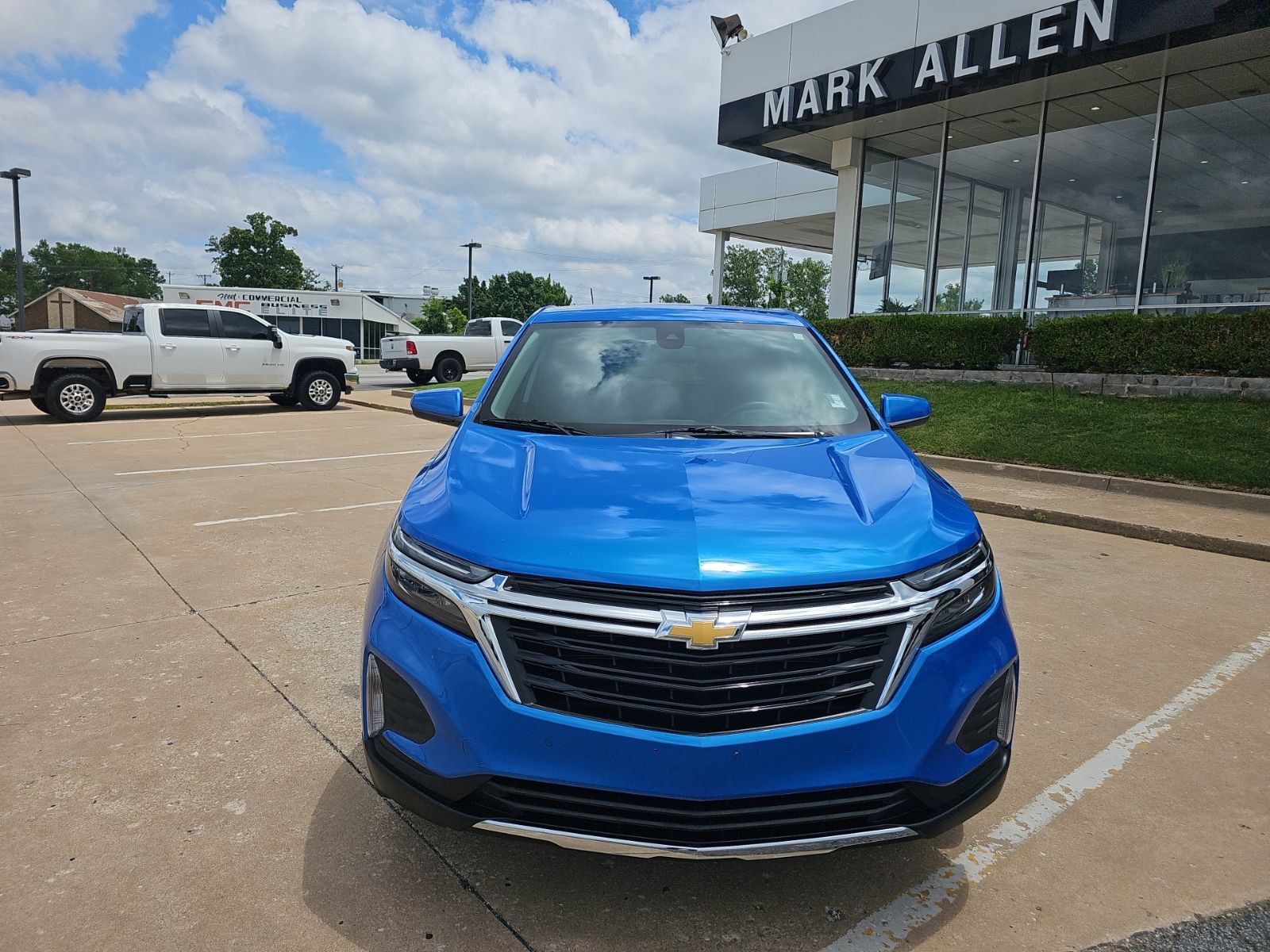Used 2024 Chevrolet Equinox LT AWD/4WD image 9