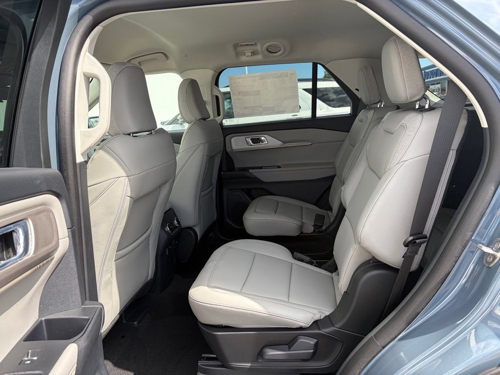 New 2026 Ford Explorer Active w/ Active Comfort Package AWD/4WD image 17