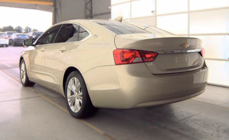 Used 2015 Chevrolet Impala LT FWD image 3