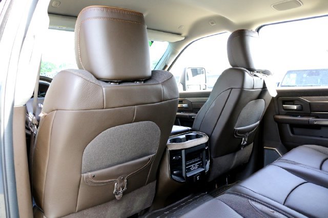 Used 2025 RAM 2500 Limited AWD/4WD image 26