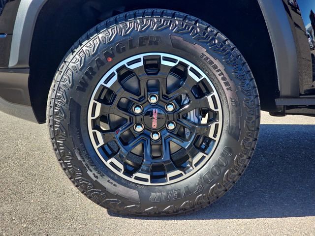 New 2026 GMC Canyon AT4 w/ Technology Plus Package image 19