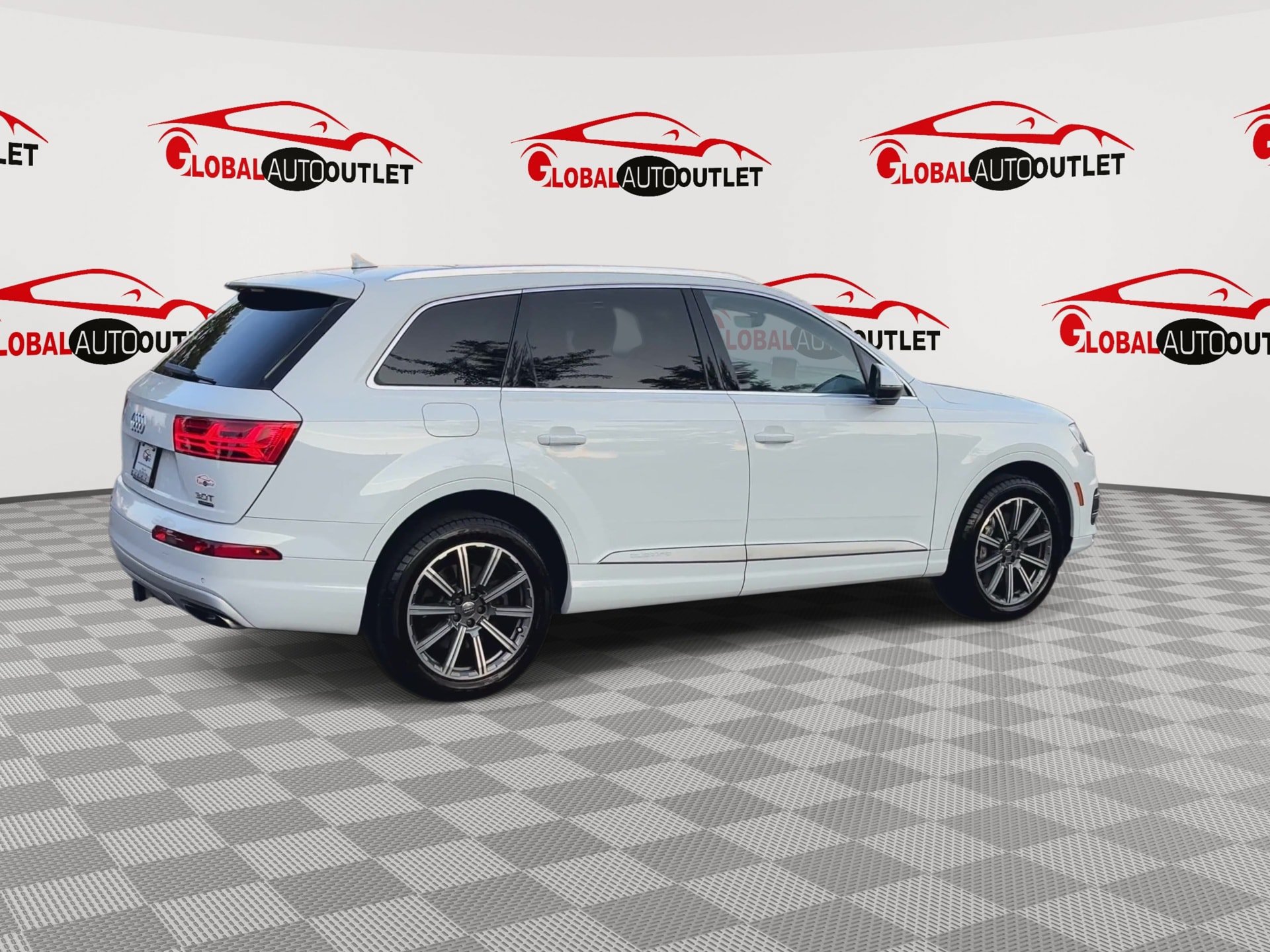 Used 2017 Audi Q7 3.0T Premium Plus AWD/4WD image 9