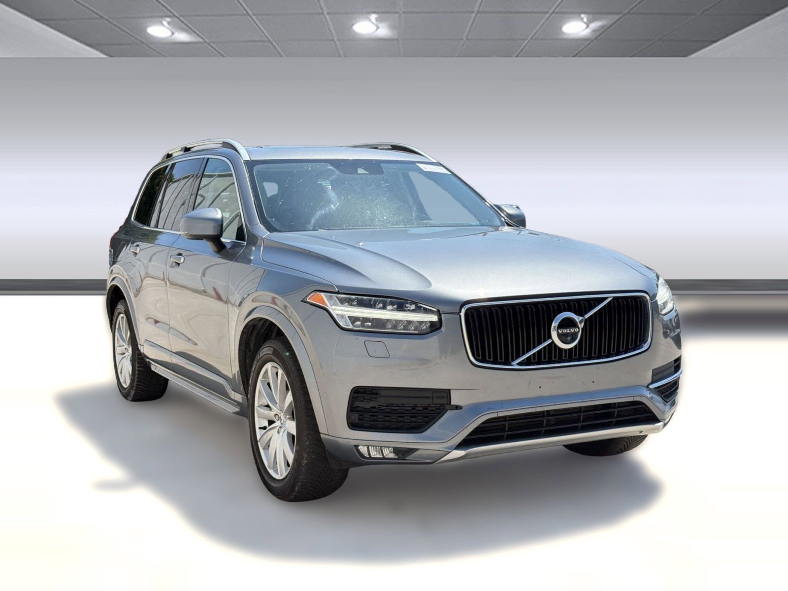 Used 2016 Volvo XC90 T6 Momentum image 7