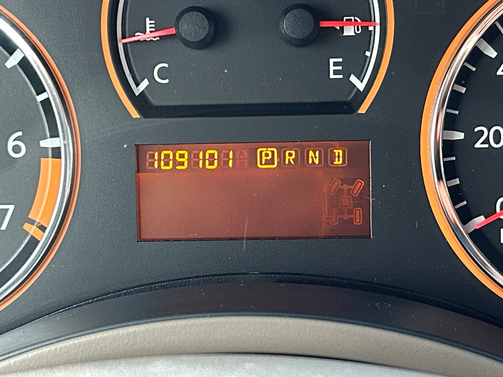 Used 2012 Nissan Armada Platinum image 2