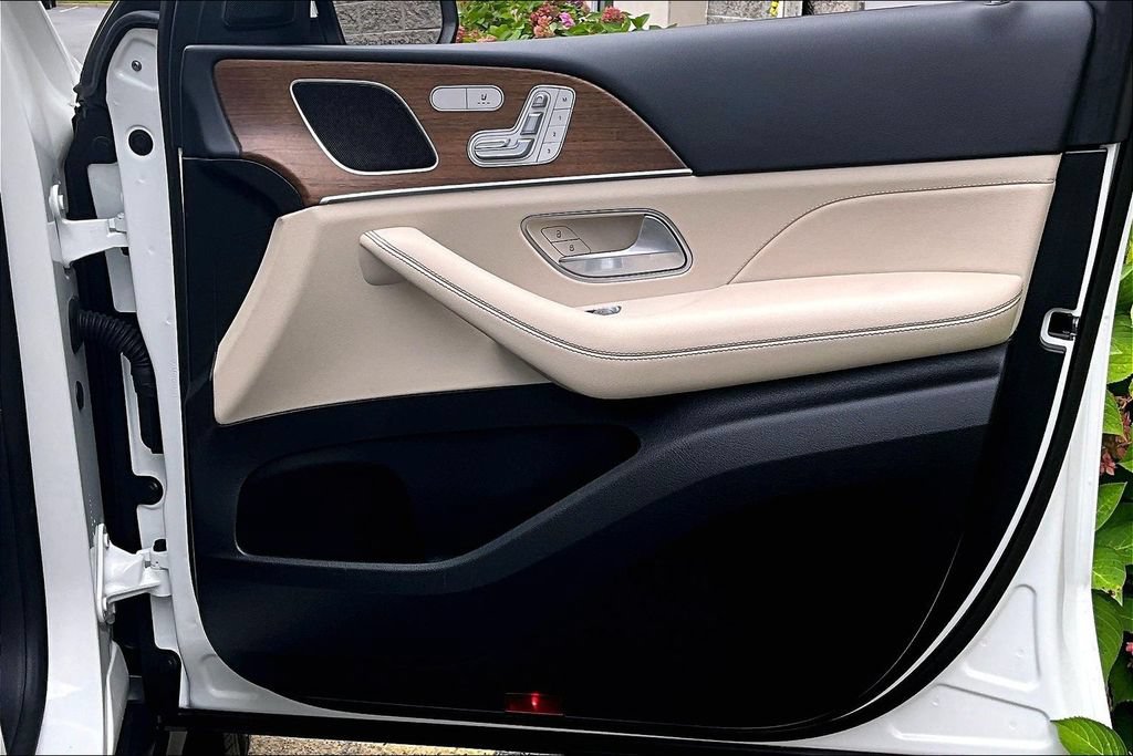 Certified 2025 Mercedes-Benz GLE 350 4MATIC image 19