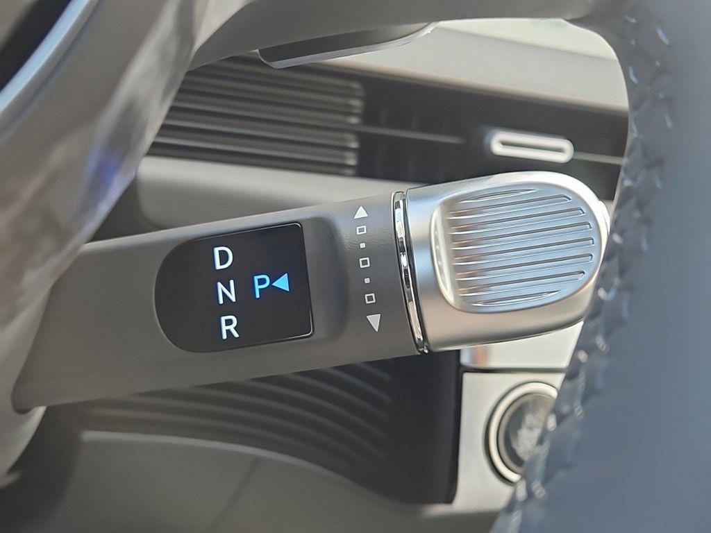 New 2024 Hyundai Ioniq 5 Limited AWD/4WD image 18