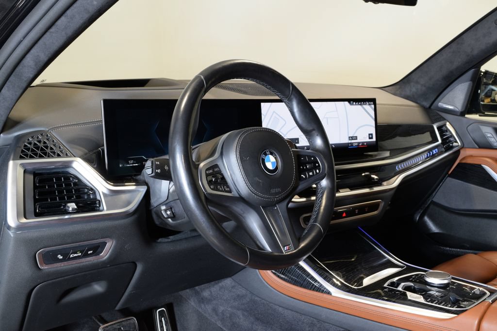 Used 2024 BMW X7 xDrive40i w/ M Sport Package AWD/4WD image 7