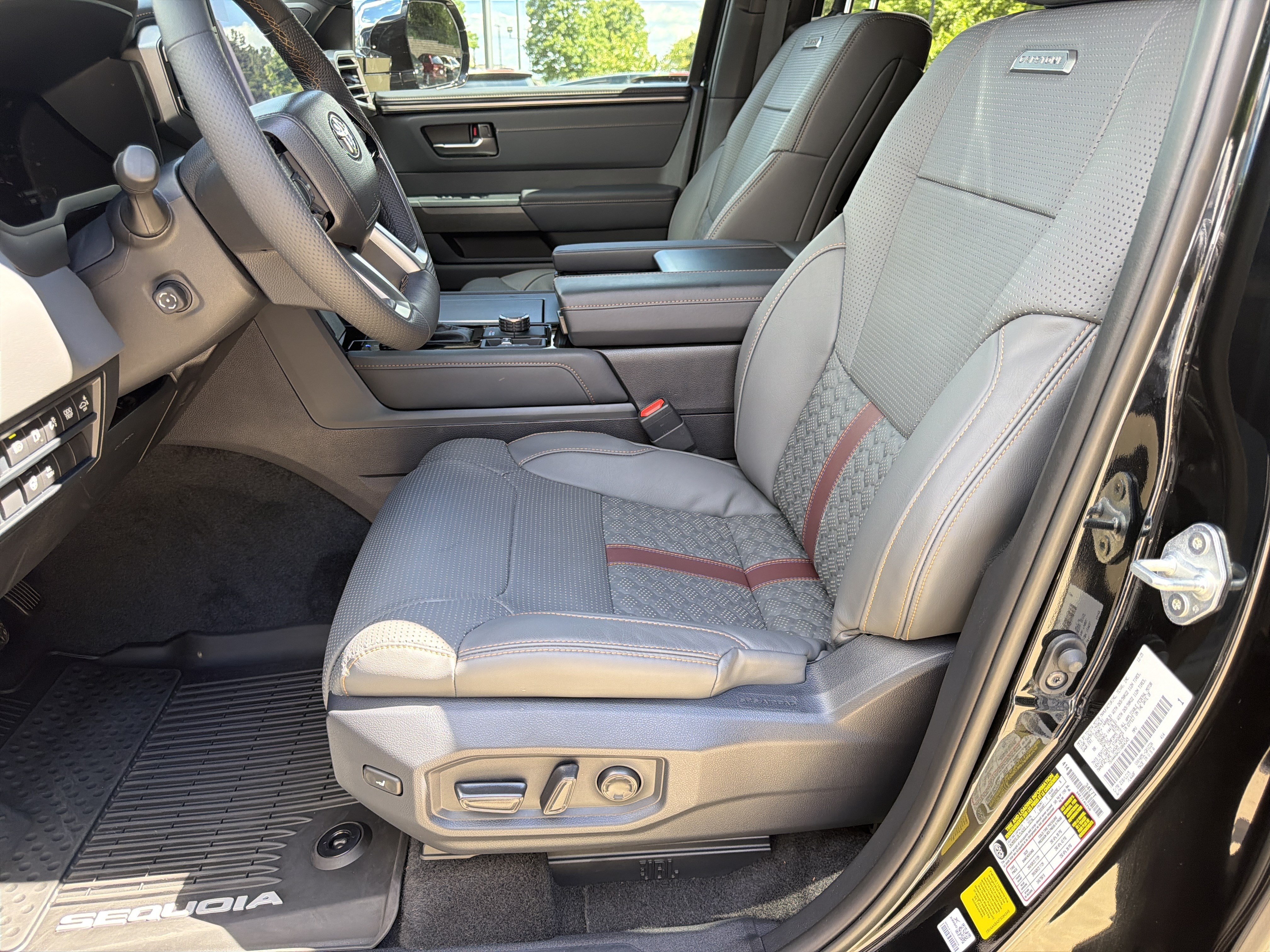 Used 2026 Toyota Sequoia Capstone AWD/4WD image 9