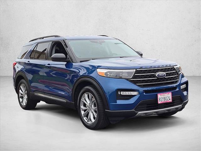 Used 2020 Ford Explorer XLT w/ Equipment Group 202A RWD image 3
