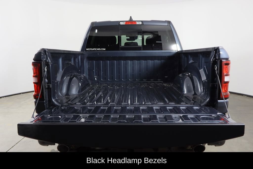 New 2026 RAM 1500 4x4 Crew Cab image 18