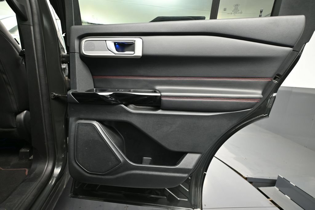 Used 2023 Ford Explorer ST-Line AWD/4WD image 47