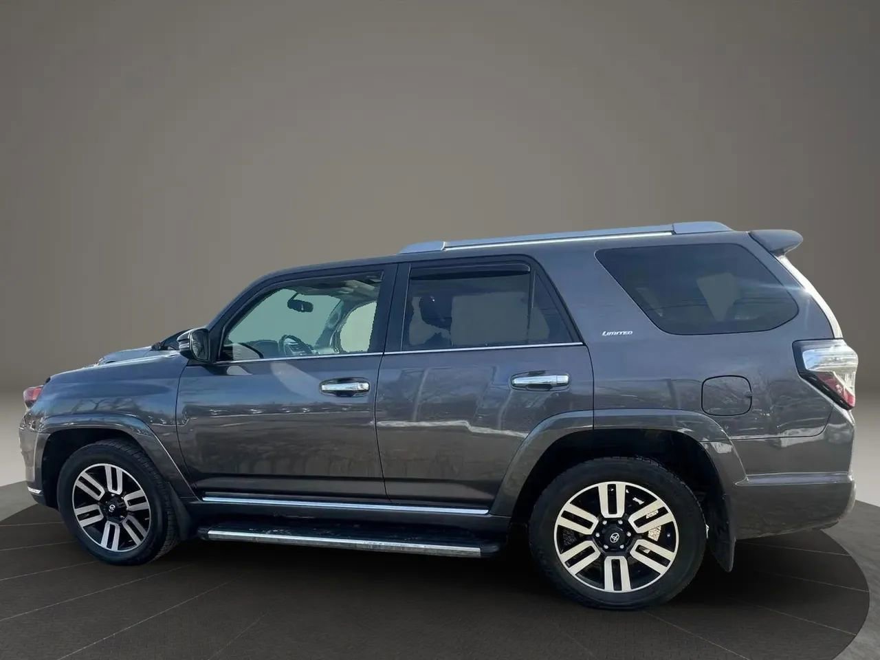 Used 2018 Toyota 4Runner Limited AWD/4WD image 8